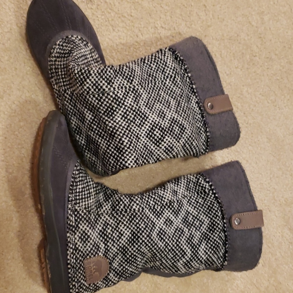 SOREL BOOTS